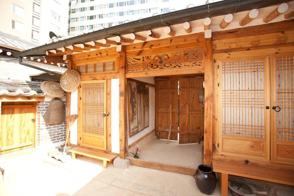 Namhyundang - Hanok Korean Traditional House Seul Zewnętrze zdjęcie
