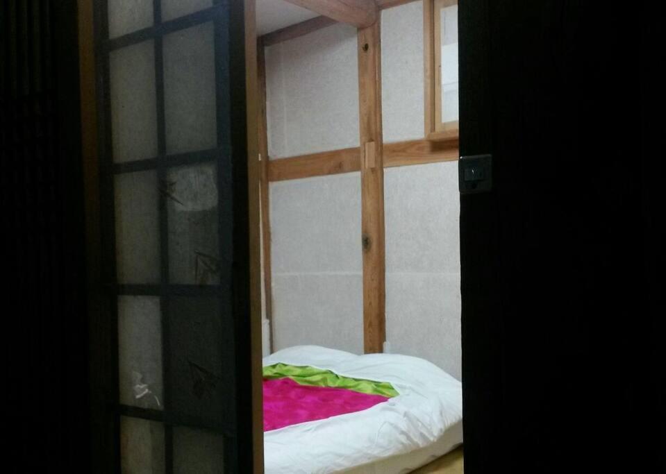 Namhyundang - Hanok Korean Traditional House Seul Zewnętrze zdjęcie