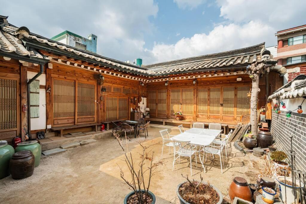 Namhyundang - Hanok Korean Traditional House Seul Zewnętrze zdjęcie